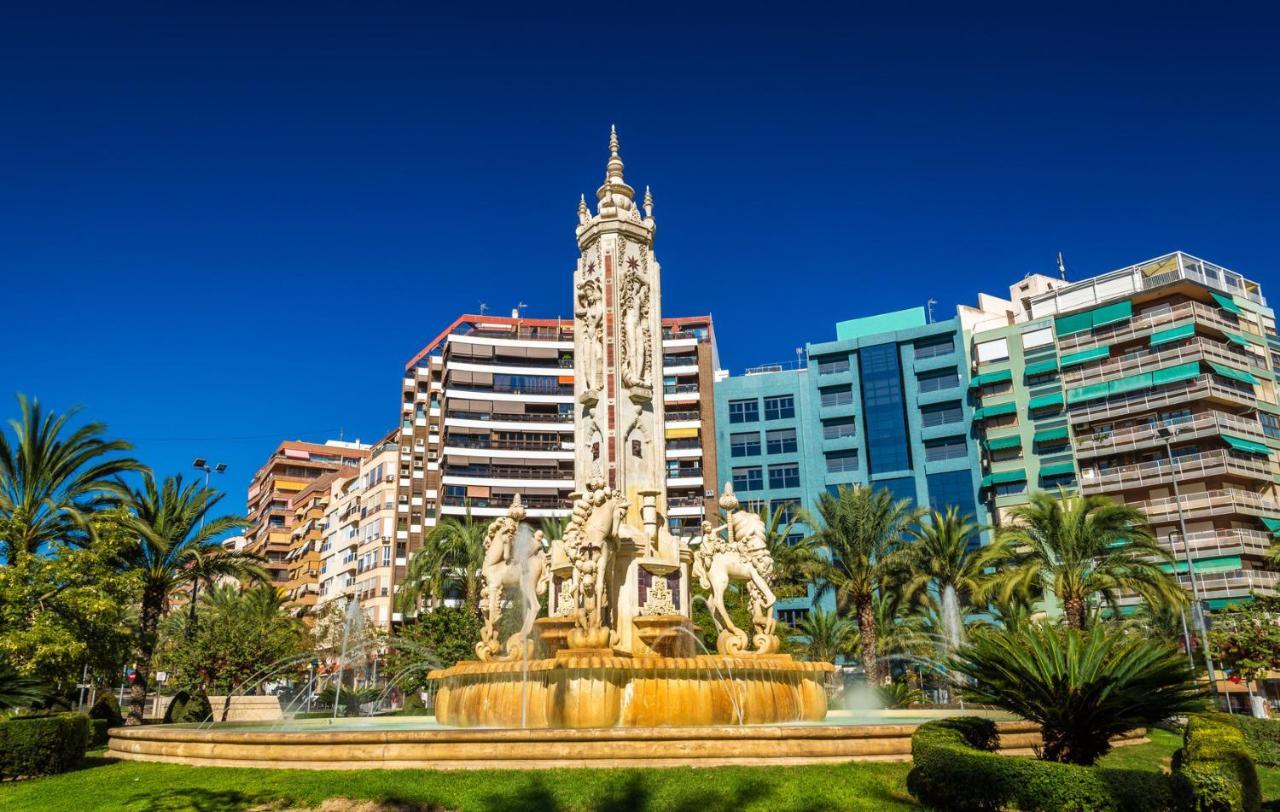 Alicante Colorful Penthouse Center 5C Apartment Bagian luar foto